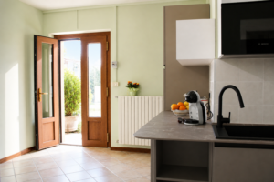 Menta: L'accesso al cortile esterno