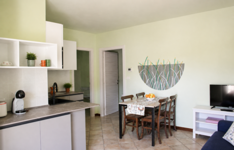 Menta: Cucina con soggiorno